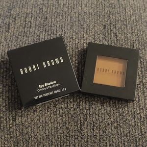 Bobbi brown eye shadow in camel